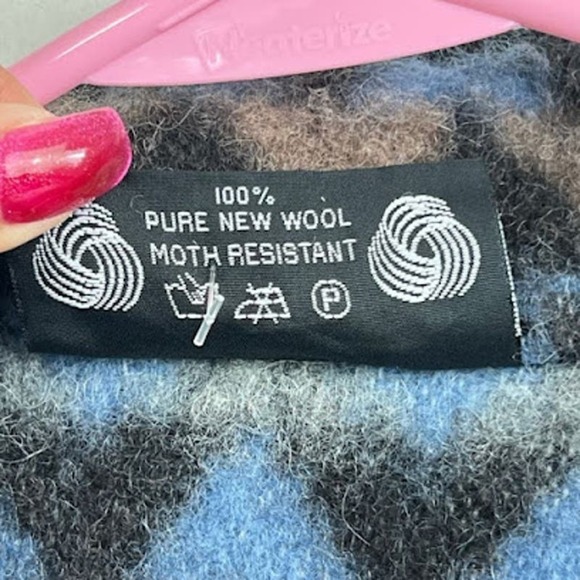 Lillunn aztec print 100% wool button up Jacket size Large Made in Norway - Picture 7 of 8